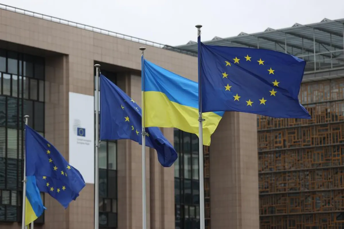 Председатель Европейского совета Антониу Кошта заявил, что стратегия ЕС по Украине строится на одновременном наращивании помощи Киеву и усилении санкционного давления на Россию.