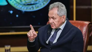 Секретарь Совбеза РФ Сергей Шойгу заявил, что корни нацистской идеологии лежат в Великобритании, и назвал Владимира Зеленского «основной причиной» войны в Украине, увязав это с официальной российской концепцией «геноцида советского народа».