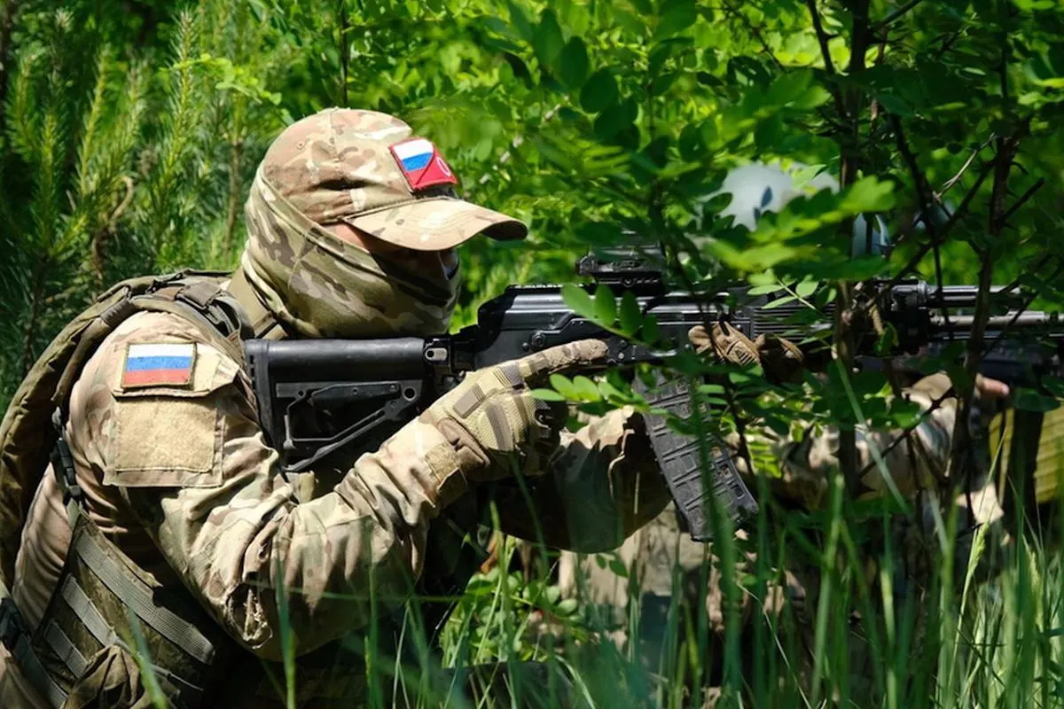 Аналитики Института по изучению войны считают, что требования захватить весь Донбасс не соответствуют реальному положению на фронте: медленное продвижение, укрепления Украины и контратаки делают такую задачу сомнительной.