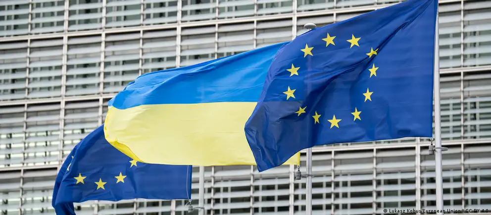 Евросоюз намерен ввести новые ограничения в отношении лиц и структур, причастных к насильственной депортации и принудительному перемещению детей из Украины. Ожидается, что решение будет утверждено 12 мая.