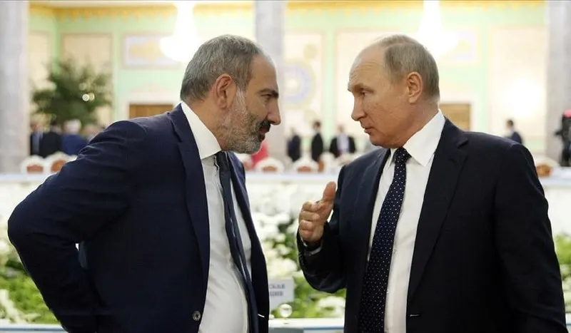 Россельхознадзор с 22 мая вводит ограничения на импорт цветов из Армении из‑за выявления карантинных объектов в поставках. В ведомстве отмечают, что обнаруженные случаи составляют значительную долю выявлений за 2025 год.