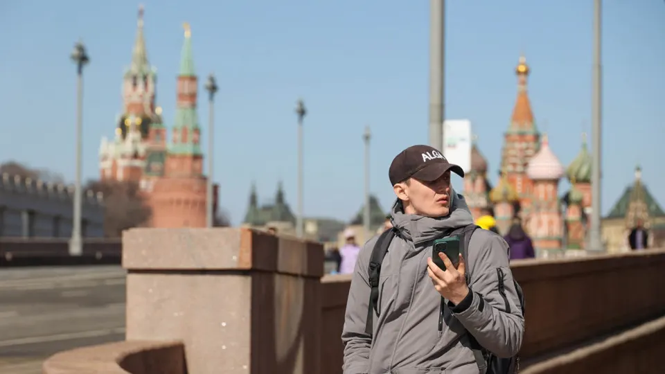 Правительство планирует запустить информационную систему с уникальными идентификаторами мобильных устройств (IMEI). Операторы связи обязаны будут передавать данные об активации устройств, а запрещённые телефоны — блокироваться.