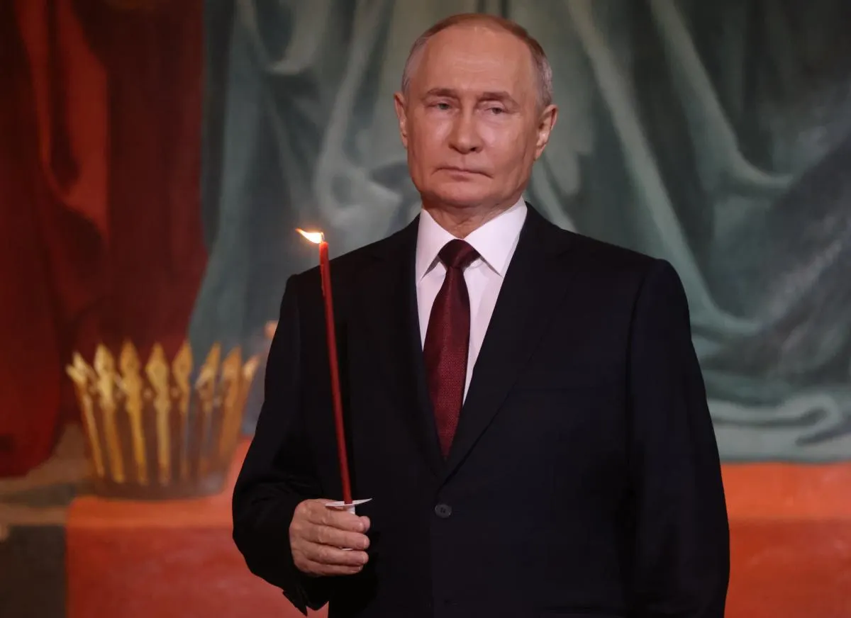 Аналитики предупреждают, что сочетание внешних ударов и внутренней нестабильности может привести к тому, что российская элита свергнет президента в течение нескольких лет. Рассматриваются варианты от быстрого устранения до показательного процесса и вооружённых столкновений между силовыми структурами.