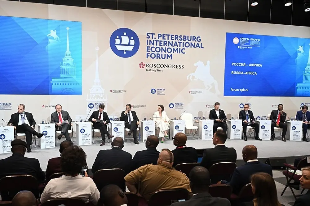 На ПМЭФ подвели итоги роста контактов и товарооборота с Африкой, обсудили энергетические проекты и подготовку третьего саммита в Москве 28–29 октября.