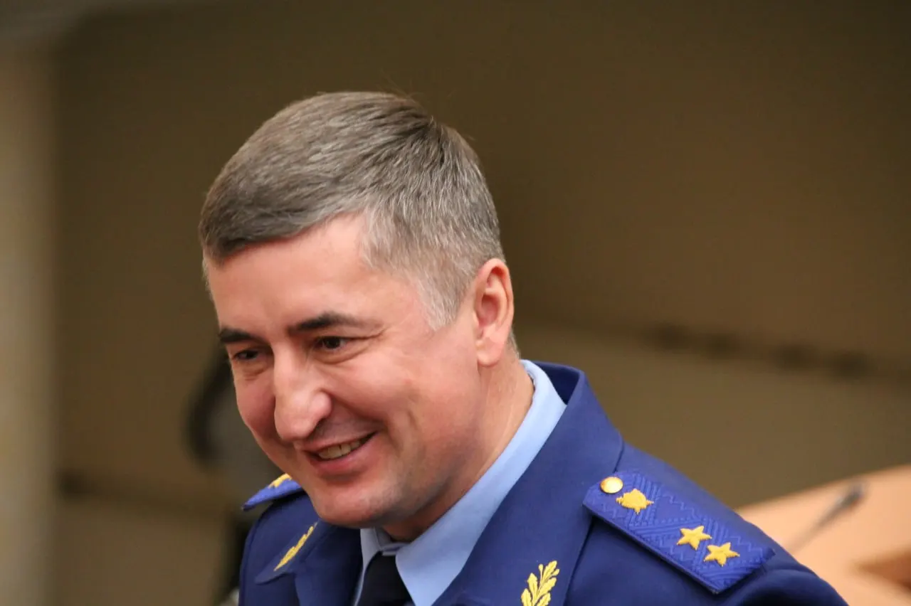 Указ от 28 июня назначает Сергея Филипенко прокурором Воронежской области на пять лет, Роман Пантелеев назначен прокурором Саратовской области.