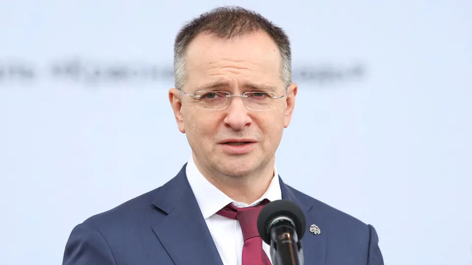 Помощник президента заявил о необходимости жёсткого контроля качества фильмов на всех этапах производства и предложил возвращение элементов государственной цензуры для предотвращения распространения «барахла», снятого на госсредства.