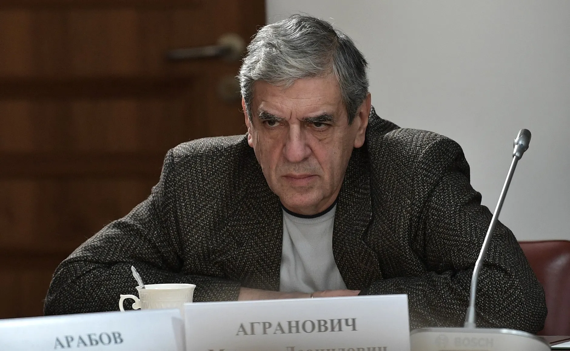 Операторский факультет Всероссийского государственного института кинематографии объявил набор в специальную группу режиссёра Михаила Аграновича: обучение обещают бесплатным с 2027 года при условии годичного контракта в войсках БПЛА и выполнения сопутствующих требований.