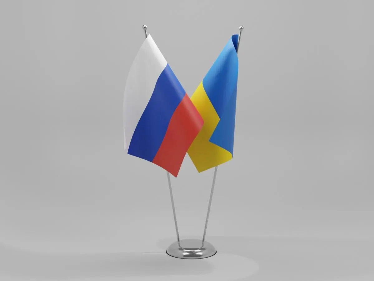 Серии атак на НПЗ и массовое применение дронов привели к дефициту топлива в регионах. Российское руководство не демонстрирует готовности к уступкам, поэтому полноценные мирные переговоры не ожидаются.