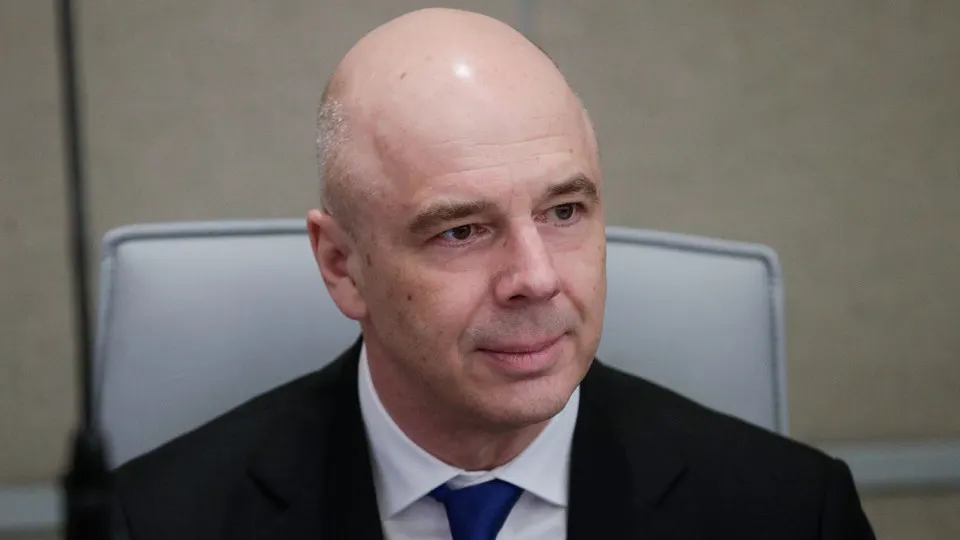 Данные портала «Электронный бюджет» показывают рост расходов и увеличение дефицита федерального бюджета в 2026 году — возможный разрыв превышает заложенный план более чем на 1 трлн рублей.