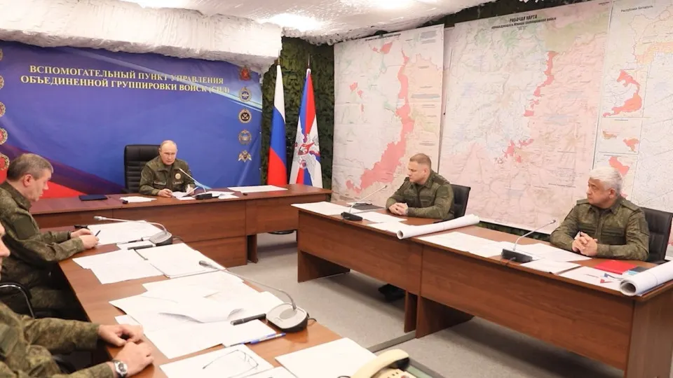 Во время совещания с военными президент поручил проанализировать вовлечённость союзников Украины — которых он назвал «подстрекателями» — и отдал указание продолжить массированные удары по украинской инфраструктуре.