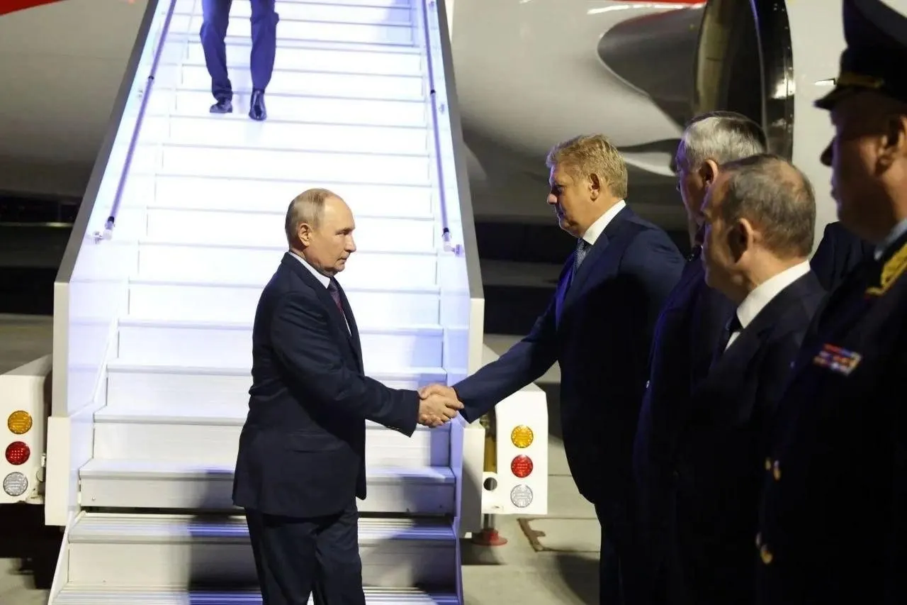 Президент принял участие в церемонии открытия СКИФа — Сибирского кольцевого источника фотонов.