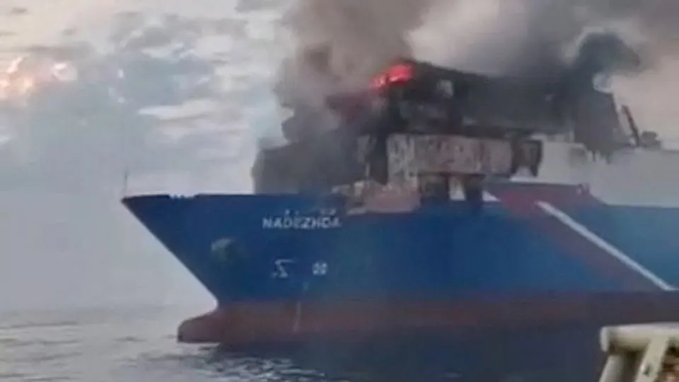 Из-за атак в Черном море и ужесточения санкций растут затраты на перевозку и сроки поставок европейских товаров в Россию, что заставляет переключаться на альтернативные порты.