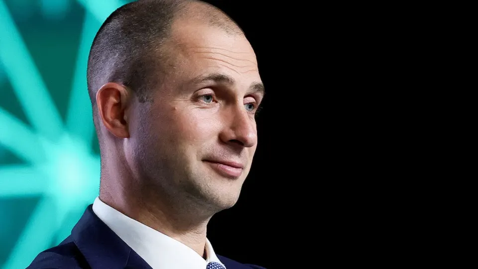 Компания VK зафиксировала чистый убыток за полугодие 2026 года и продолжает сталкиваться с финансовыми трудностями, несмотря на рост выручки и стратегические распродажи активов.