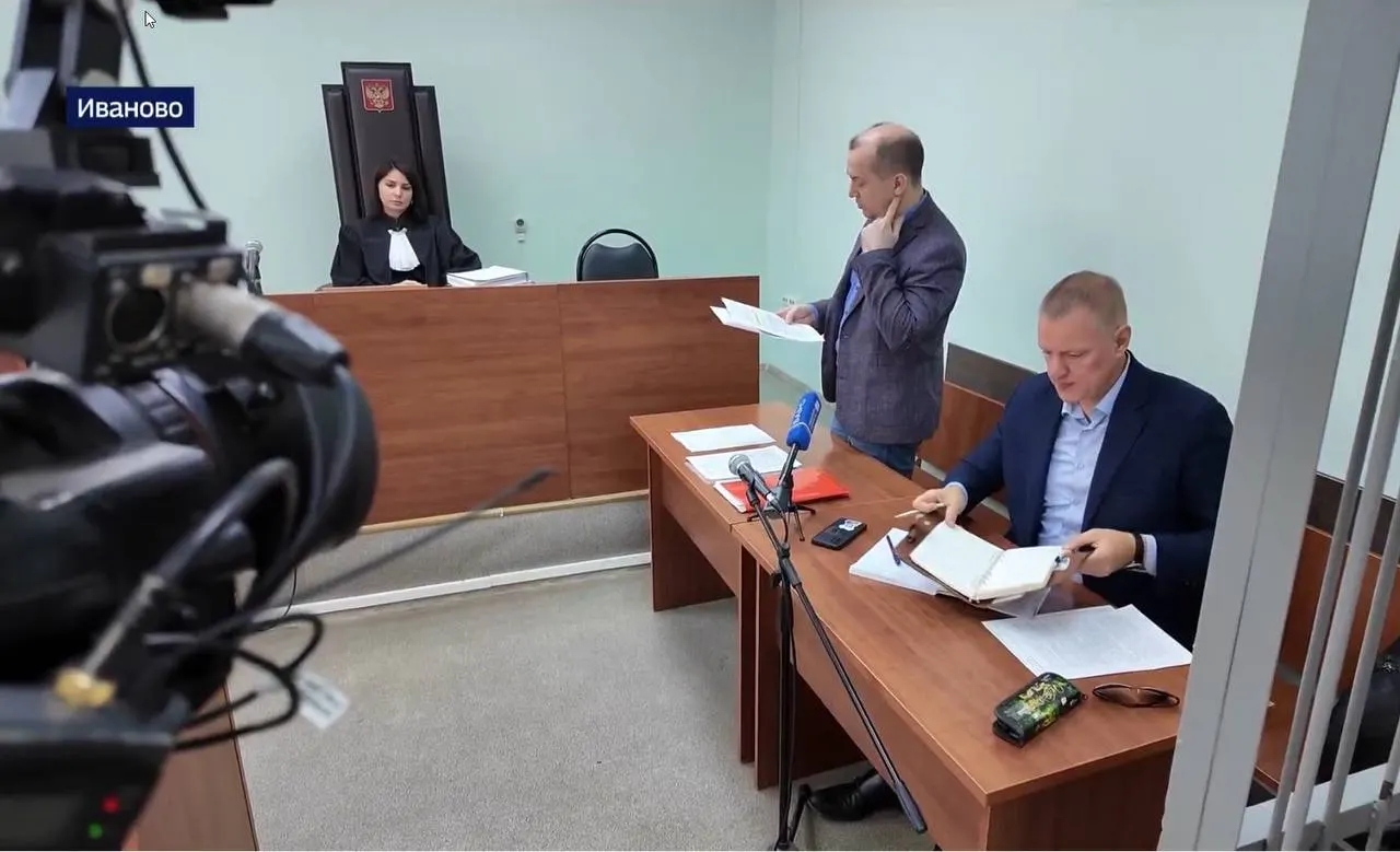 Глава Следственного комитета запросил доклад по уголовному делу редактора регионального телеканала, связанного с публикациями о призыве и расследованиями полиции. В материалах упоминаются попытки возбудить дела против сотрудников МВД и связанные правовые сюжеты.