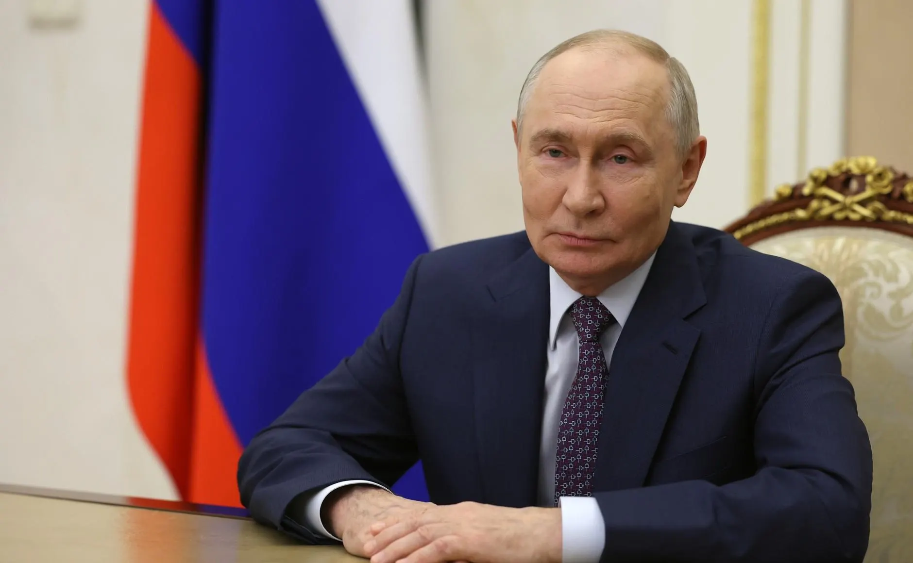 Президент поздравил педагогов с профессиональным праздником и выразил благодарность за их труд.